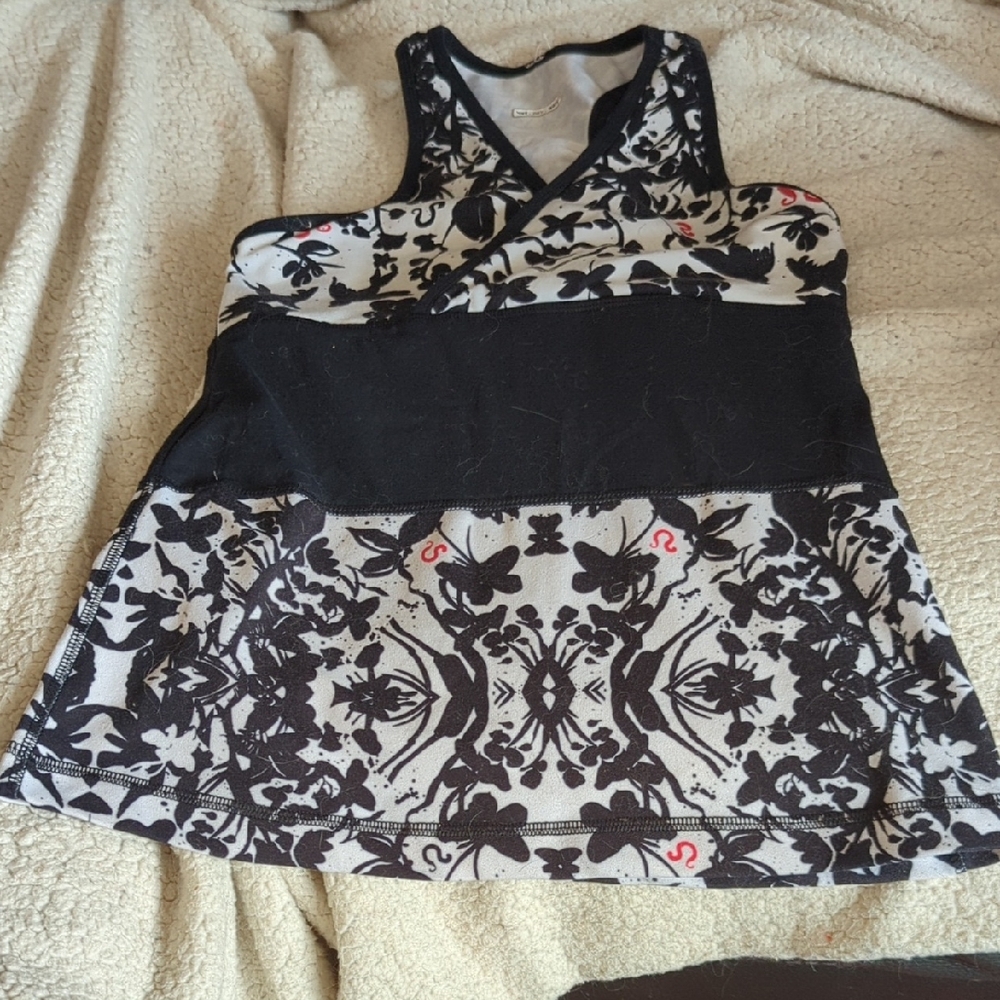 Lululemon Athletica Black and White Patterned Tank Top
